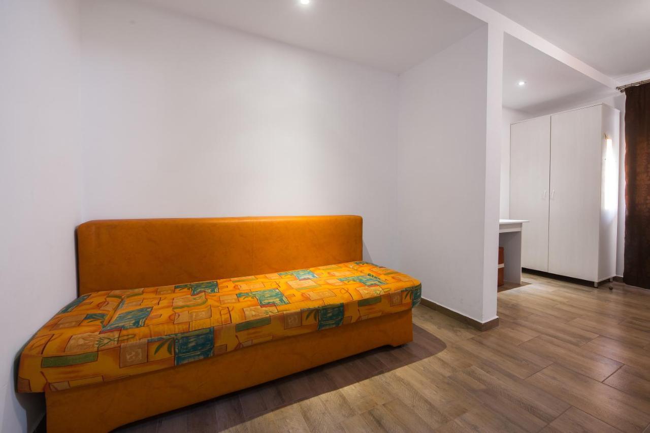 Hotel Casa 4 Odai Douăzeci şi Trei August Exterior foto